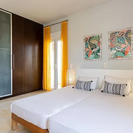 Apartment Steps From The Sea Modern Apartment! *
